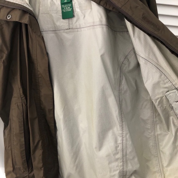 L.L Bean Rain Jacket - Picture 7 of 10